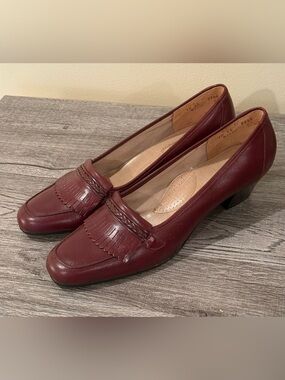 Vintage Florsheim Rambler Burgundy Leather Kiltie Loafer Heels Women’s 10 2A USA